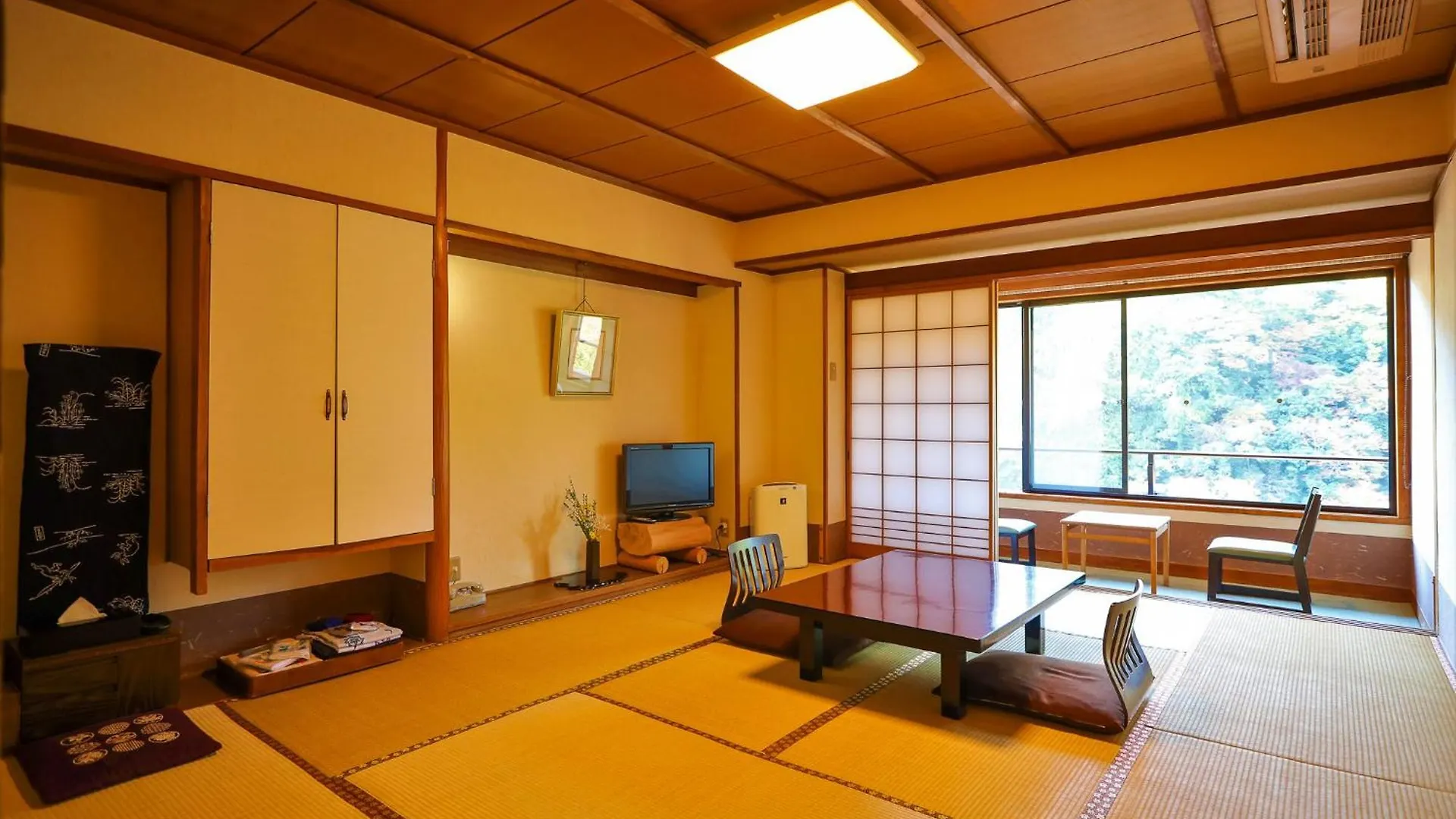 Ryokan Momijiya Honkan Takaosansou Kyoto